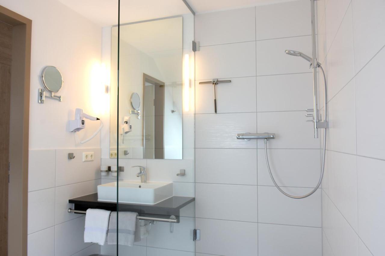 Der Eichenhof Hotel Hellwege ภายนอก รูปภาพ
